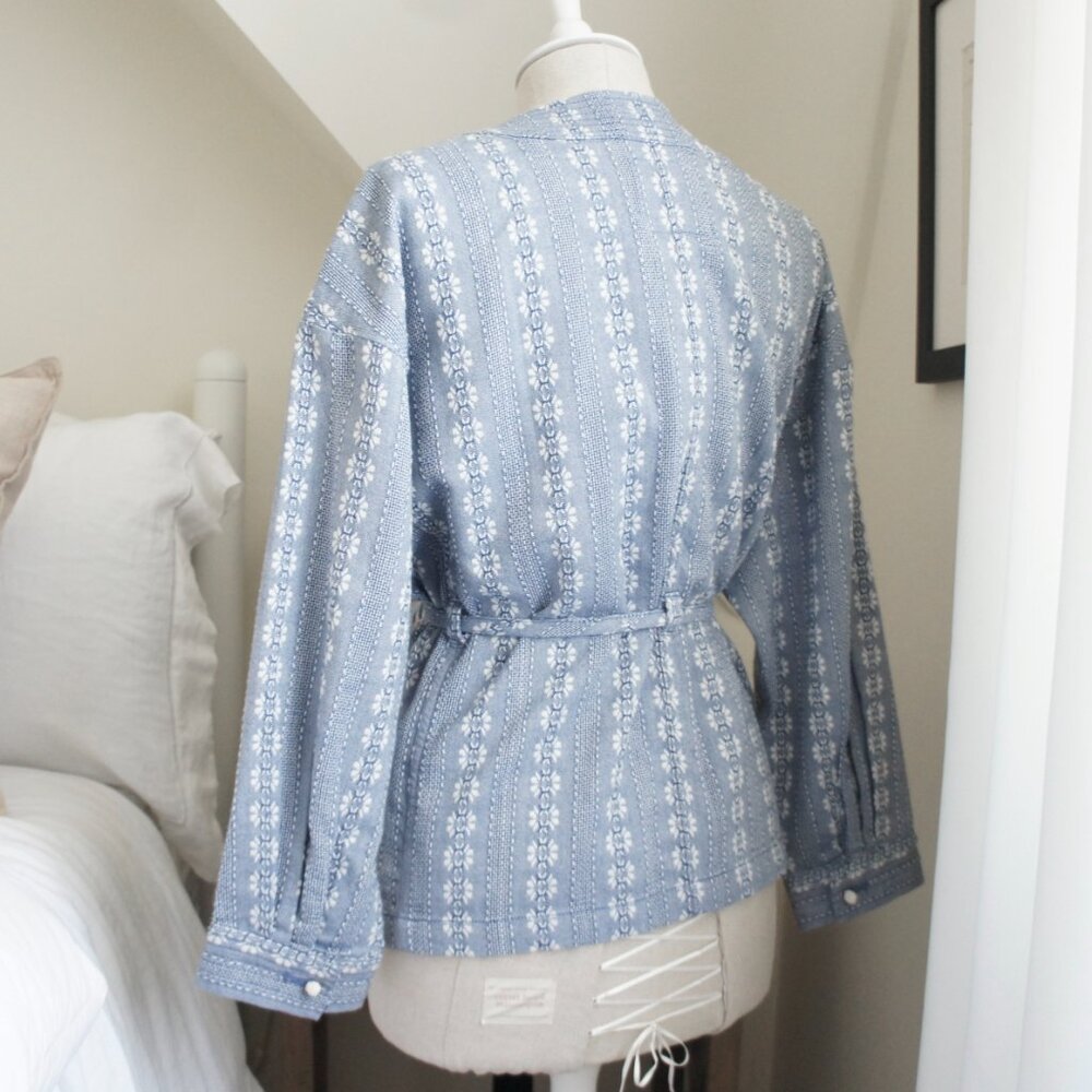 Madewell Blue Quilted Floral Jacquard Tie-Waist Shirt Blouse Size Medium - Picture 8 of 11